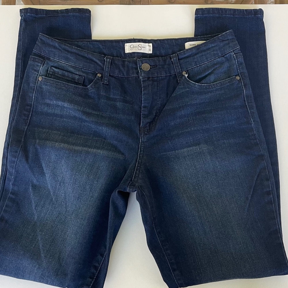 Jessica Simpson Forever Rolled Ankle Jeans ~ Women’s 12/31